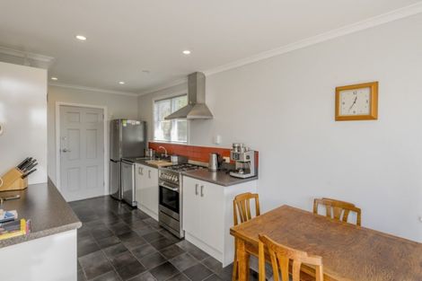 Photo of property in 12 Featherston Street, Levin, 5510