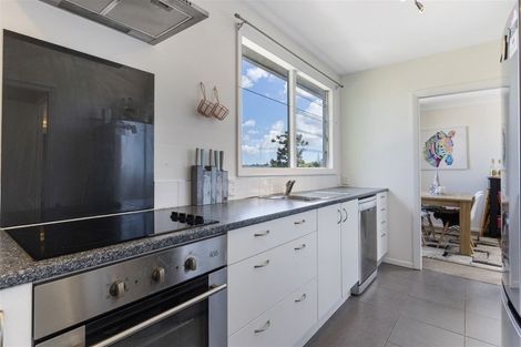 Photo of property in 1/3 Salem Place, Torbay, Auckland, 0630