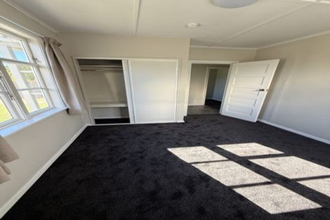 Photo of property in 42 Pitcairn Crescent, Bryndwr, Christchurch, 8053