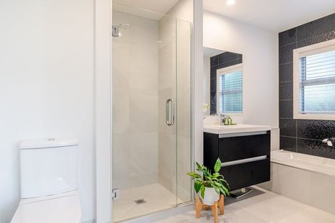 Photo of property in 2a Alton Place, Hokowhitu, Palmerston North, 4410