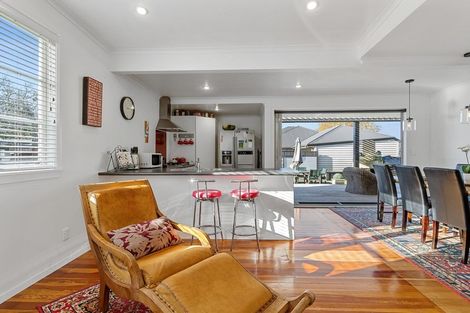 Photo of property in 18 Peachgrove Road, Hamilton East, Hamilton, 3216