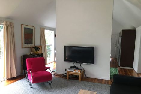 Photo of property in 22 Paramu Avenue, Birkdale, Auckland, 0626