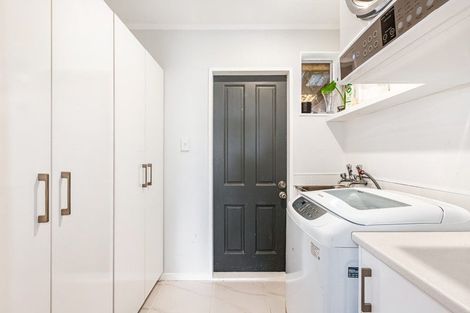 Photo of property in 41 Cleat Street, Whitby, Porirua, 5024