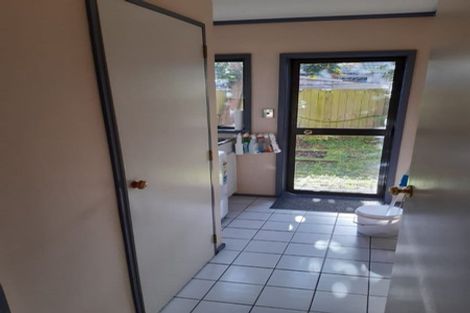 Photo of property in 106 Maidstone Road, Ilam, Christchurch, 8041