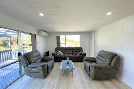 Photo of property in 35 Leaver Place, Weymouth, Auckland, 2103