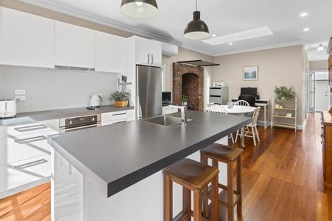 Photo of property in 1 College Street, Masterton, 5810