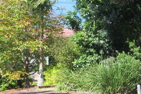 Photo of property in 6 Portal Place, Murrays Bay, Auckland, 0630
