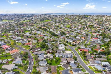 Photo of property in 13 Kennedy Avenue, Forrest Hill, Auckland, 0620