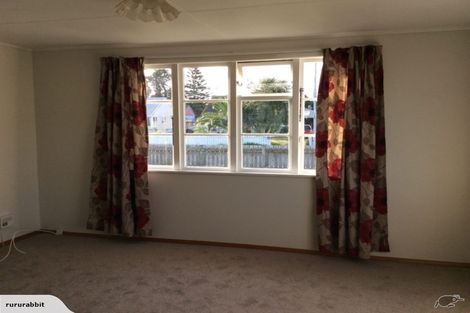 Photo of property in 34 Matipo Street, Castlecliff, Whanganui, 4501
