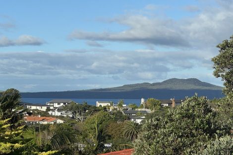 Photo of property in 1c Sandford Street, Campbells Bay, Auckland, 0630