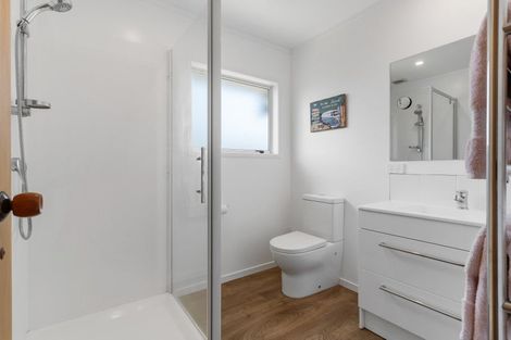 Photo of property in 506 Linton Crescent, Whangamata, 3620