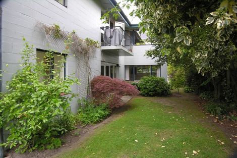 Photo of property in 28 Glandovey Road, Fendalton, Christchurch, 8052