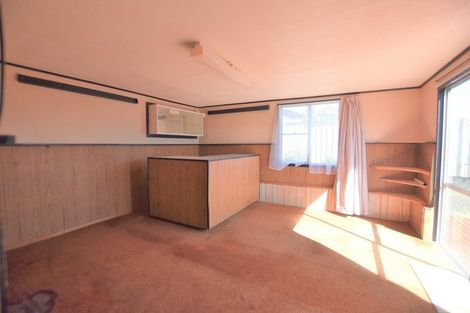 Photo of property in 87a Edmonton Road, Henderson, Auckland, 0612