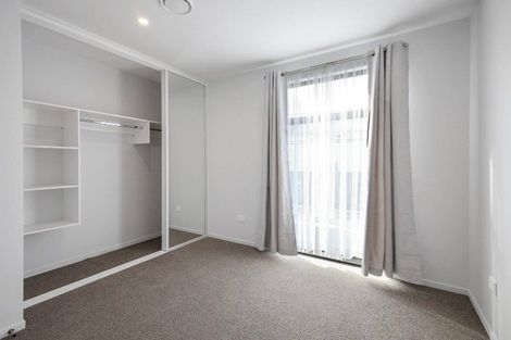 Photo of property in 4/8 New Brighton Road, Shirley, Christchurch, 8061