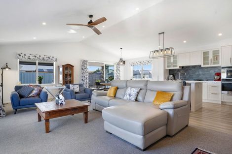 Photo of property in 32 Westwood Avenue, Greytown, 5712