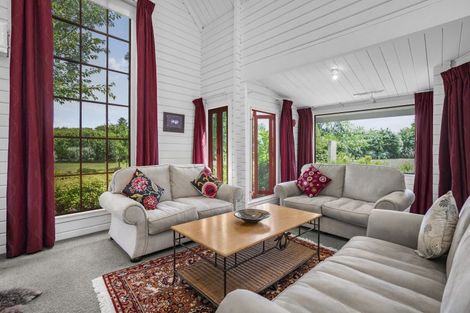 Photo of property in 66-66a Kuratawhiti Street, Greytown, 5712