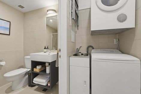 Photo of property in 2-06/424 Maunganui Road, Mount Maunganui, 3116