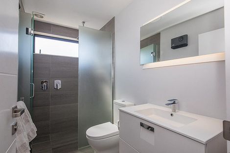 Photo of property in 48 Minaret Ridge, Wanaka, 9305