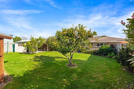 Photo of property in 19 Pirika Place, Papamoa Beach, Papamoa, 3118