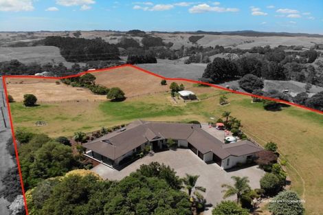 Photo of property in 1304 Old North Road, Helensville, 0875