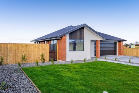 Photo of property in 72 Turuturu Road, Hawera, 4674