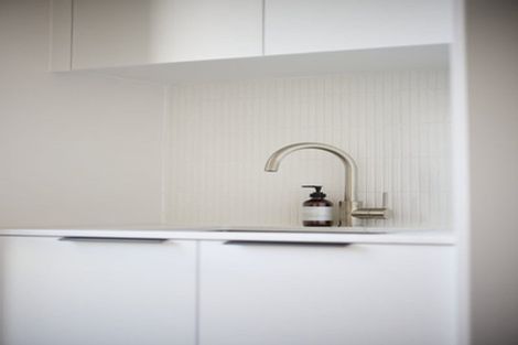 Photo of property in 9 Golden Fall Road, Hobsonville, 0616