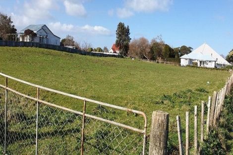 Photo of property in 33 Hussey Street, Waverley, 4510