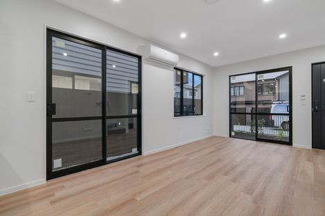 Photo of property in 3/97 Great South Road, Manurewa, Auckland, 2102