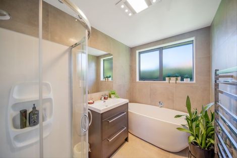 Photo of property in 17 Morewa Place, Takanini, 2112