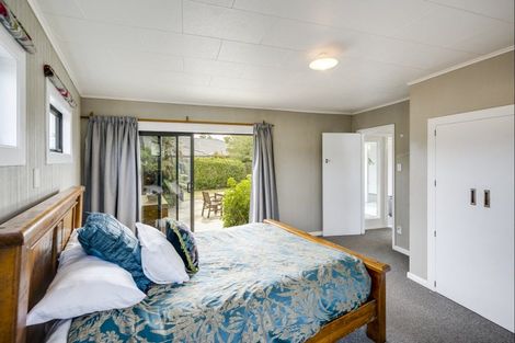 Photo of property in 13 Howard Road, Taradale, Napier, 4112