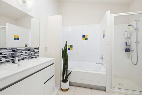 Photo of property in 7 Pikitanga Close, Tawa, Wellington, 5028