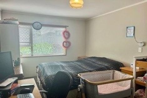 Photo of property in 1/20 Reid Road, New Lynn, Auckland, 0600