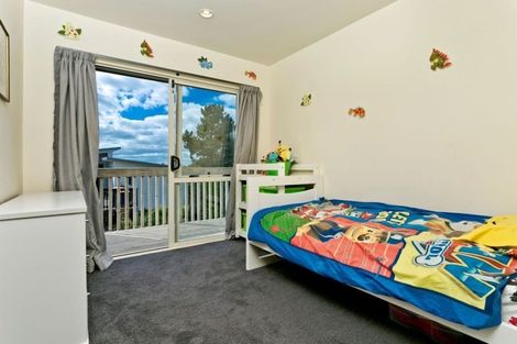 Photo of property in 21 Gretna Green, Browns Bay, Auckland, 0630