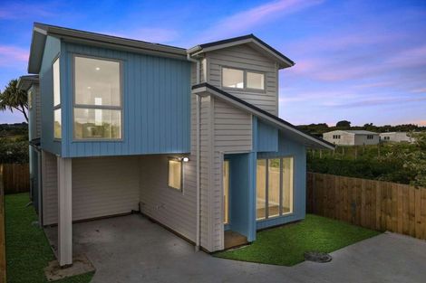 Photo of property in 305f Porchester Road, Takanini, 2112