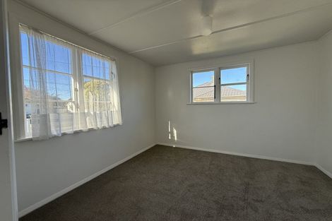 Photo of property in 6 Hutchison Crescent, Durie Hill, Whanganui, 4500