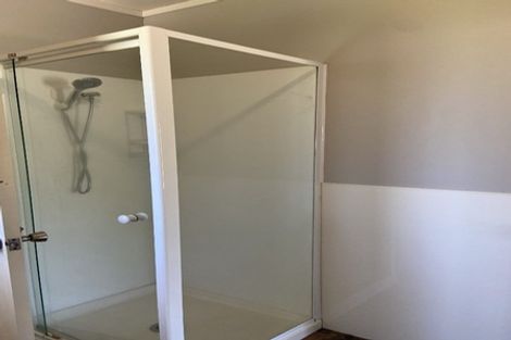 Photo of property in 80 Lynwood Road, New Lynn, Auckland, 0600