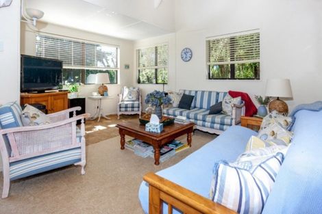 Photo of property in 131 Park Avenue, Whangamata, 3620