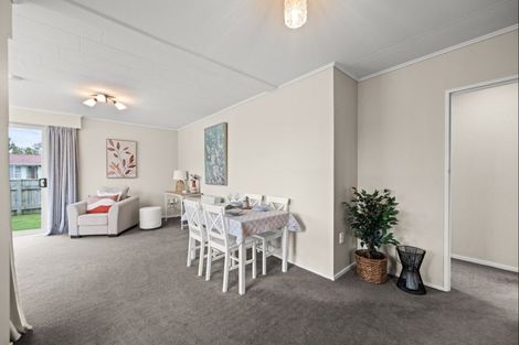 Photo of property in 16 Drury Street, Cloverlea, Palmerston North, 4412