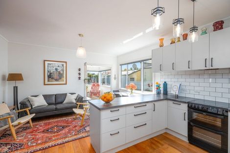 Photo of property in 17 Tasman Street, The Wood, Nelson, 7010