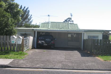 Photo of property in 2/52 Tonar Street, Northcote, Auckland, 0627