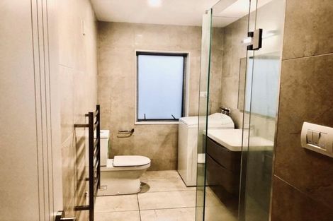 Photo of property in 48 Travis View Drive, Fairview Heights, Auckland, 0632