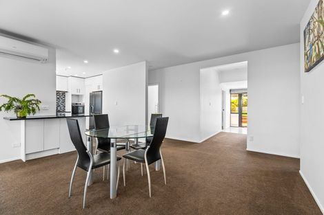 Photo of property in 49 Paynters Avenue, Strandon, New Plymouth, 4312