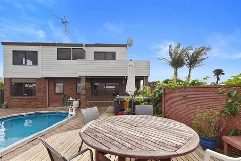 Photo of property in 8 Claridge Place, Mount Maunganui, 3116