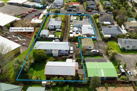 Photo of property in 32 Ribblesdale Road, Henderson, Auckland, 0612