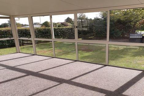 Photo of property in 4 Kendallvale Drive, Waiuku, 2123