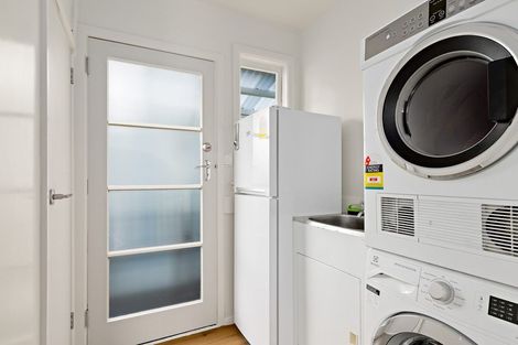 Photo of property in 24 Woodside Road, Massey, Auckland, 0614