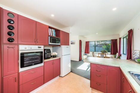 Photo of property in 71 Awatea Avenue, Paraparaumu, 5032