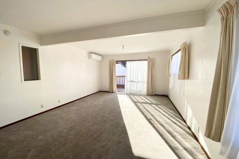 Photo of property in 5 Marlene Avenue, Te Atatu South, Auckland, 0610