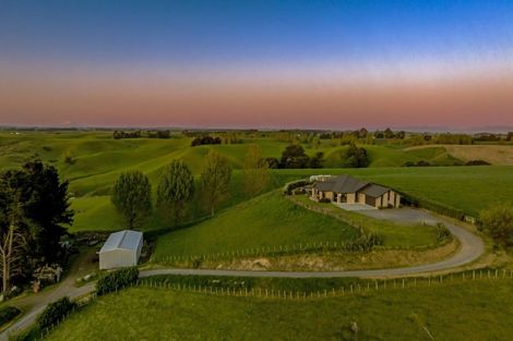 Photo of property in 268 Halcombe Road, Feilding, 4775