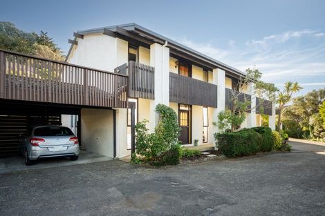 Photo of property in 141k Churton Drive, Churton Park, Wellington, 6037